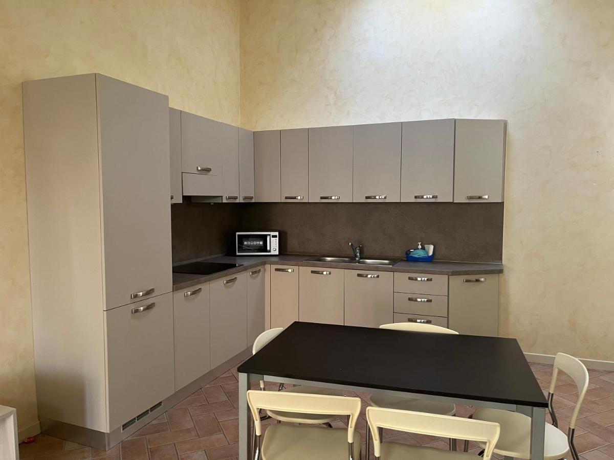 Piamarta Apartments 토스콜라노마데노 객실 사진