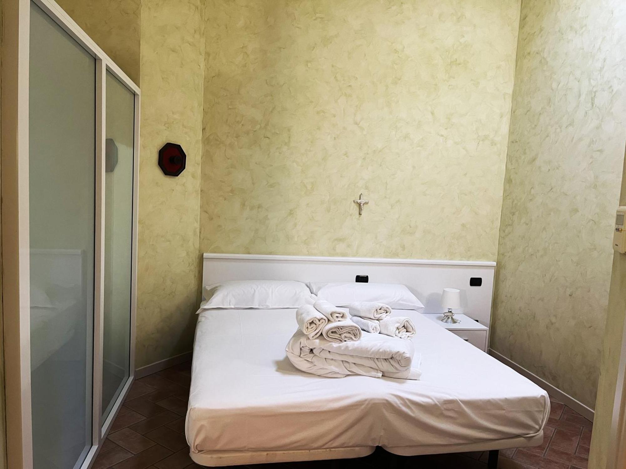 Piamarta Apartments 토스콜라노마데노 객실 사진
